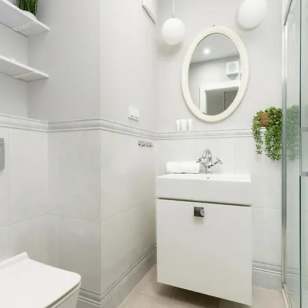 Przymorze Pretty & Pets Allowed By Renters Apartment *